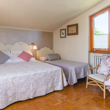 לינה וארוחת בוקר Casa Aloe 4*