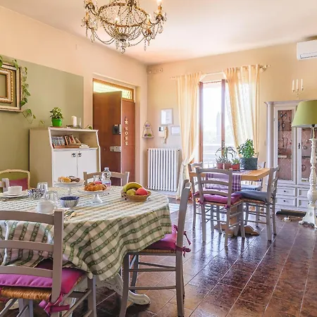 לינה וארוחת בוקר Casa Aloe