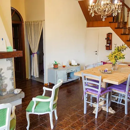 לינה וארוחת בוקר Casa Aloe 4*